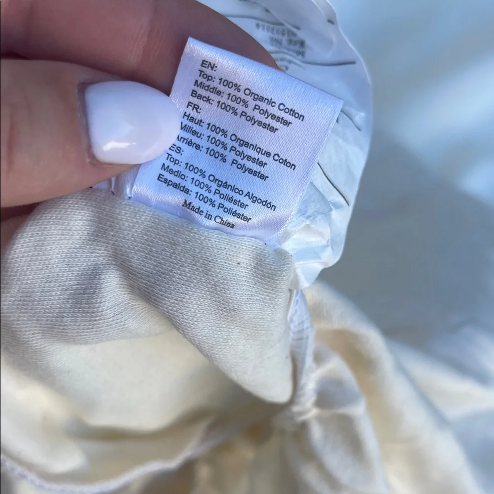 Elegant Cream Mattress Cover